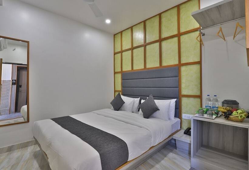 اتاق لوکس, Treebo Urban, 1 Km From Railway Station