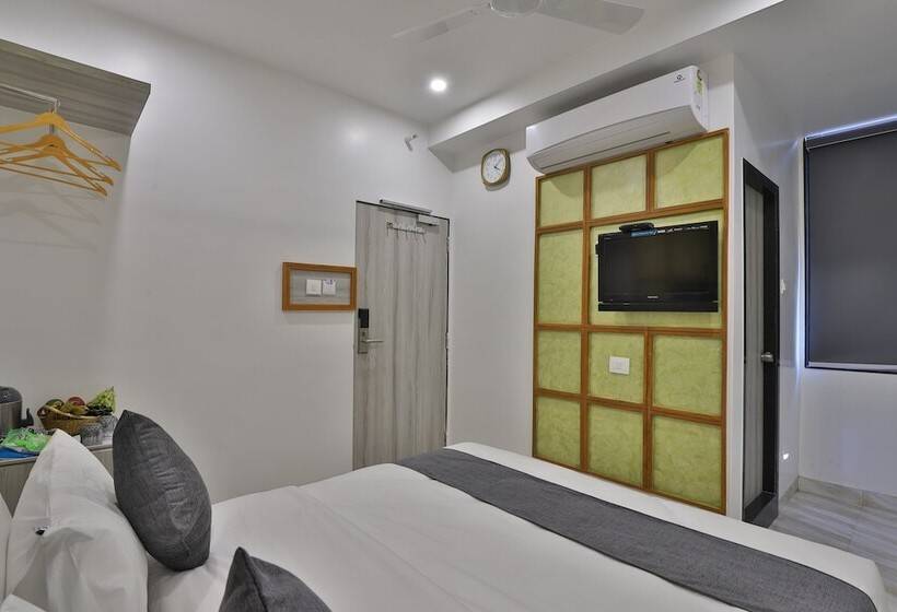 اتاق لوکس, Treebo Urban, 1 Km From Railway Station