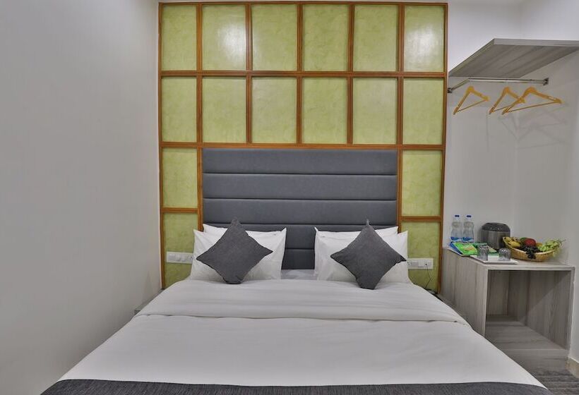 اتاق لوکس, Treebo Urban, 1 Km From Railway Station