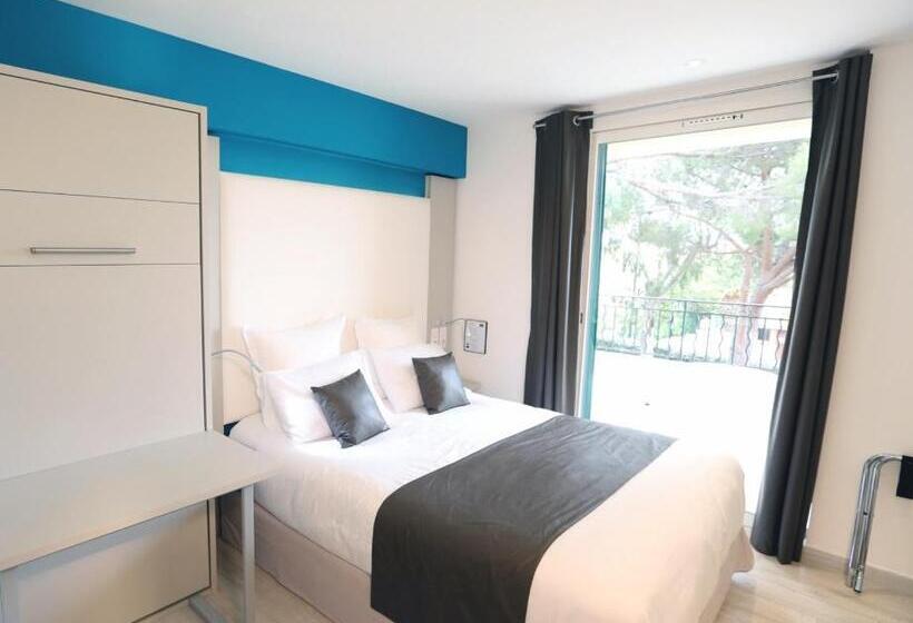 Номер Стандарт с Гидромассажем, Hôtel De La Plage   Hdlp