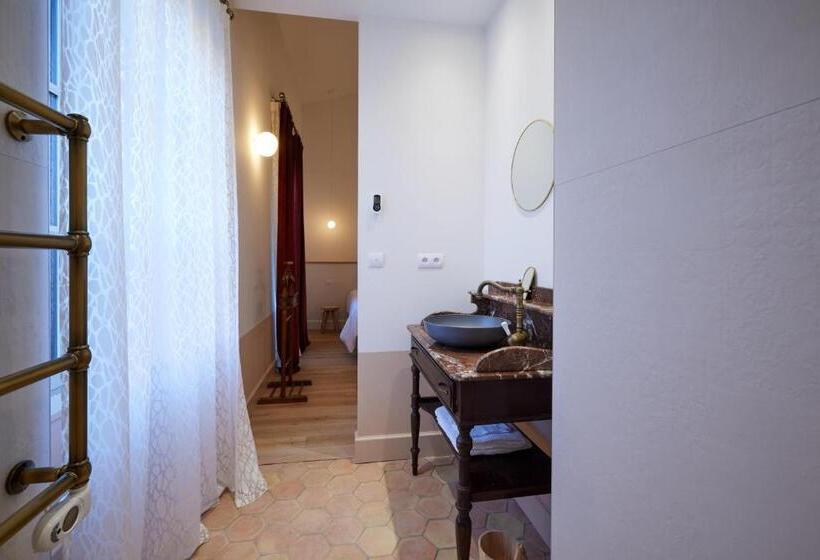 带大床的标准间, Le Clos Des Merveilles