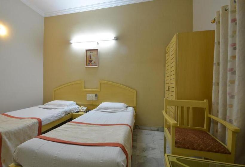 Номер Стандарт, Annapoorna Residency