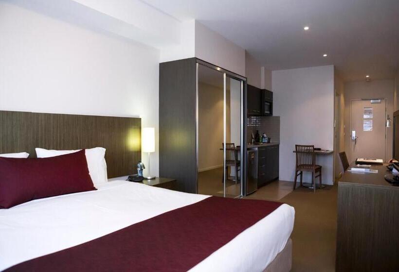 2 베드룸 이그제큐티브 아파트, Quest Shepparton