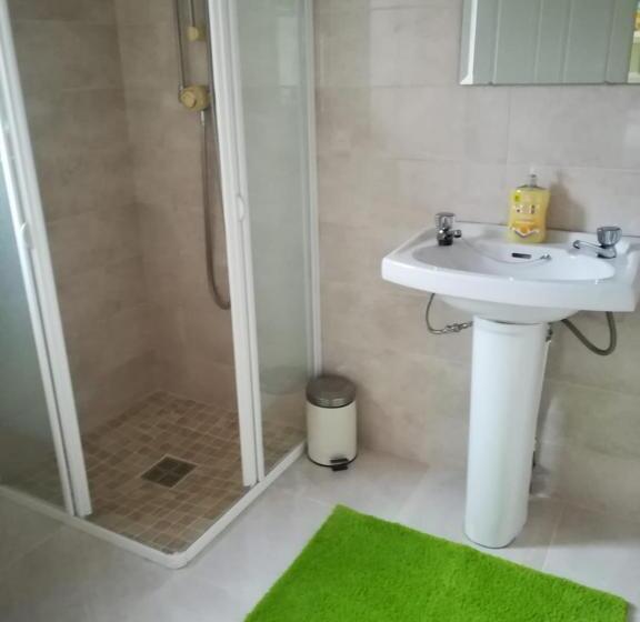 Номер Deluxe, Greystone House