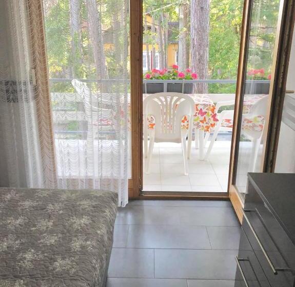 Номер Стандарт с Балконом, Pearl Home Siofok
