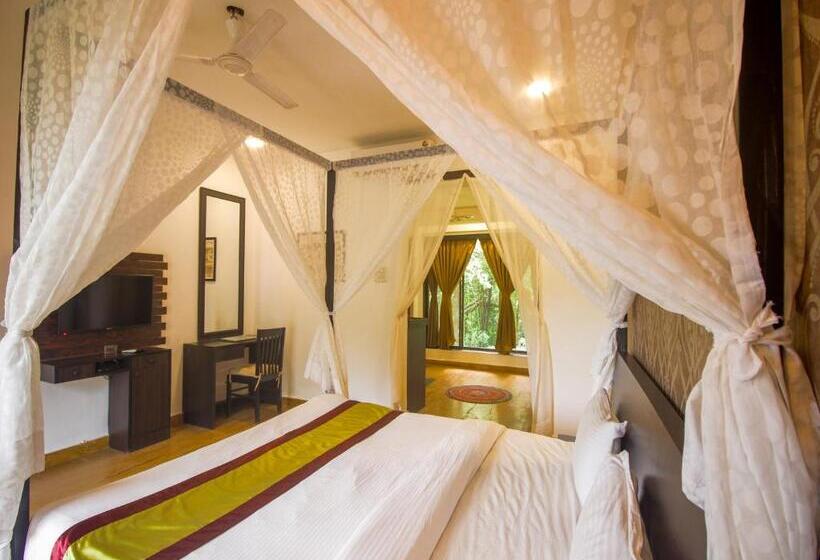 اتاق لوکس, Verandah   A Beautiful Story, Near Anjuna Beach
