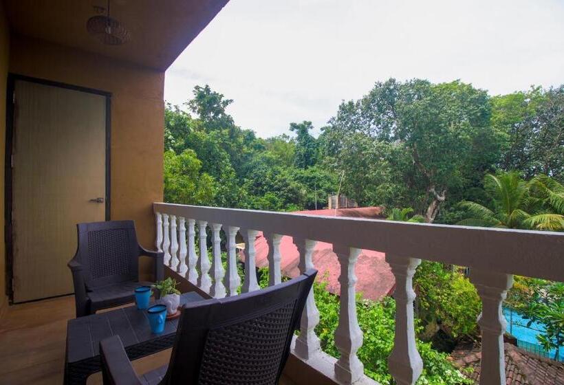اتاق لوکس, Verandah   A Beautiful Story, Near Anjuna Beach