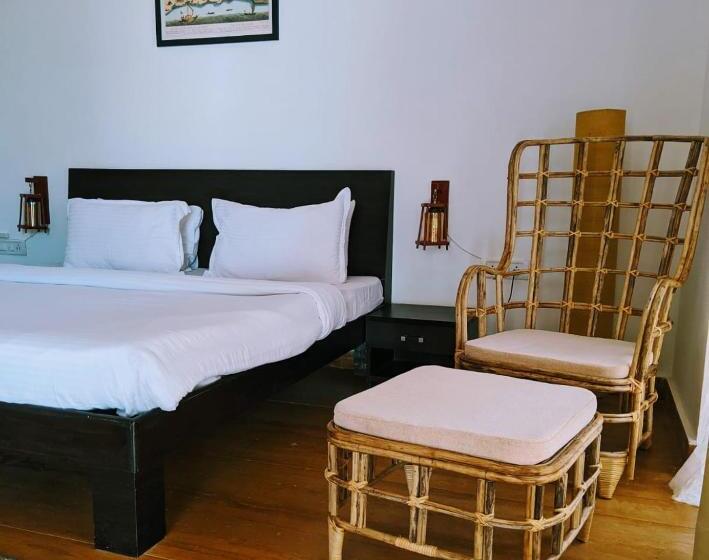 اتاق لوکس, Verandah   A Beautiful Story, Near Anjuna Beach