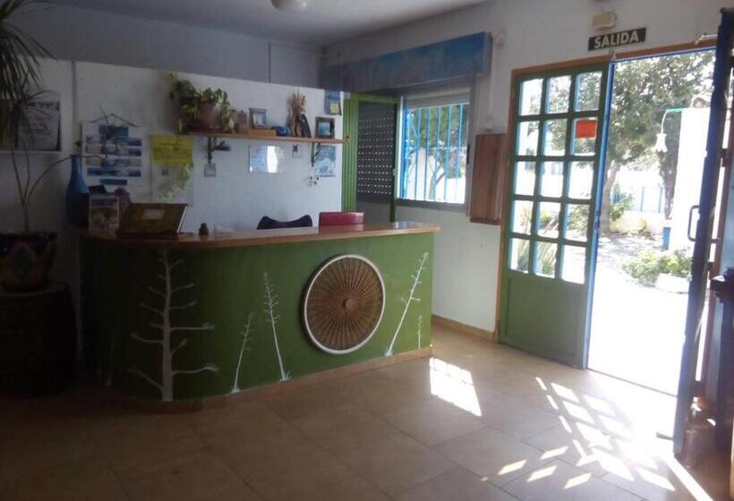 バス共有のスタンダードルーム, Albergue De San Jose
