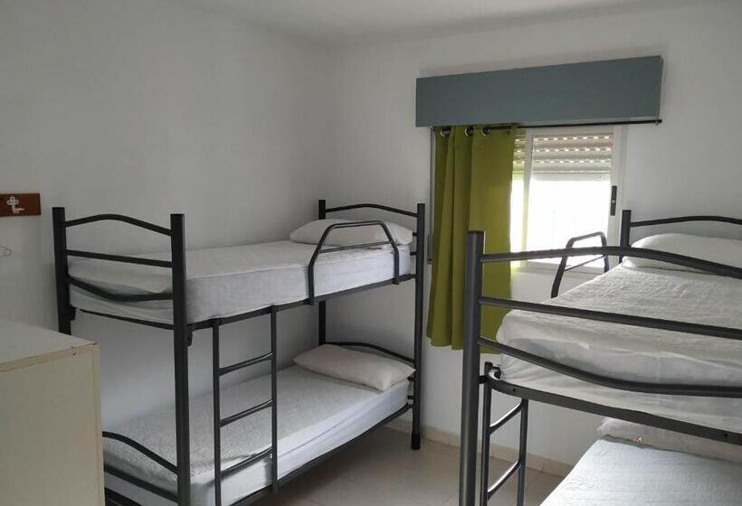 ルームシェアのワンベッド, Albergue De San Jose