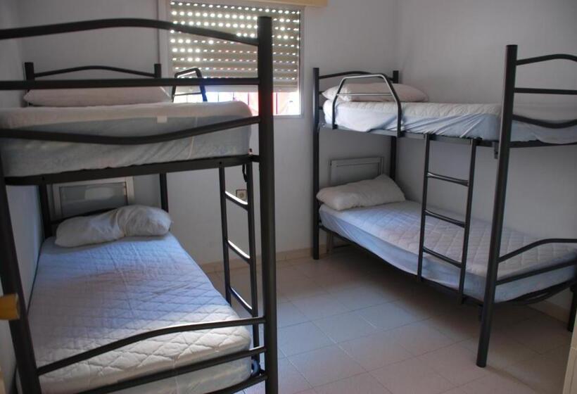 ルームシェアのワンベッド, Albergue De San Jose