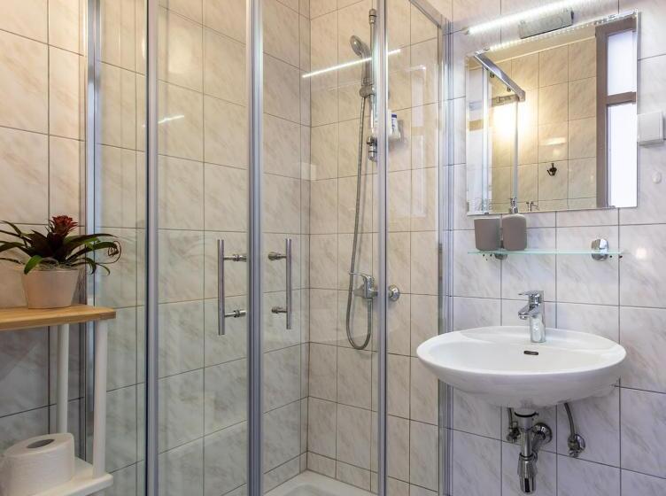 اتاق استاندارد, Sobe Poldka