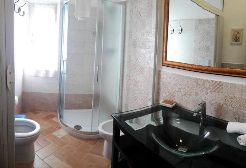 آپارتمان 2 خوابه با تراس, Agriturismo Le Catre