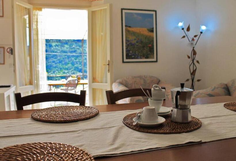 آپارتمان 3 خوابه, Agriturismo Le Catre
