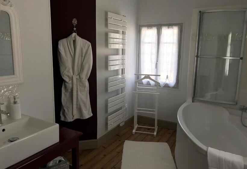Номер Deluxe Вид на Море Боковой, Maison L épicurienne