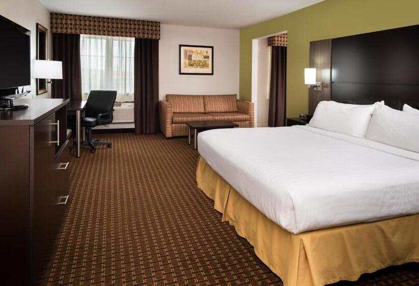 Люкс Кровать Кинг, Holiday Inn Express Hotel & Suites Bucyrus, An Ihg