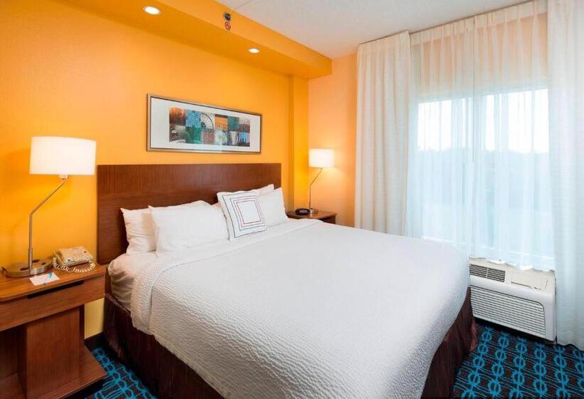 اتاق استاندارد با تخت بزرگ برای معلولان, Fairfield Inn & Suites By Marriott Newark Liberty International Airport