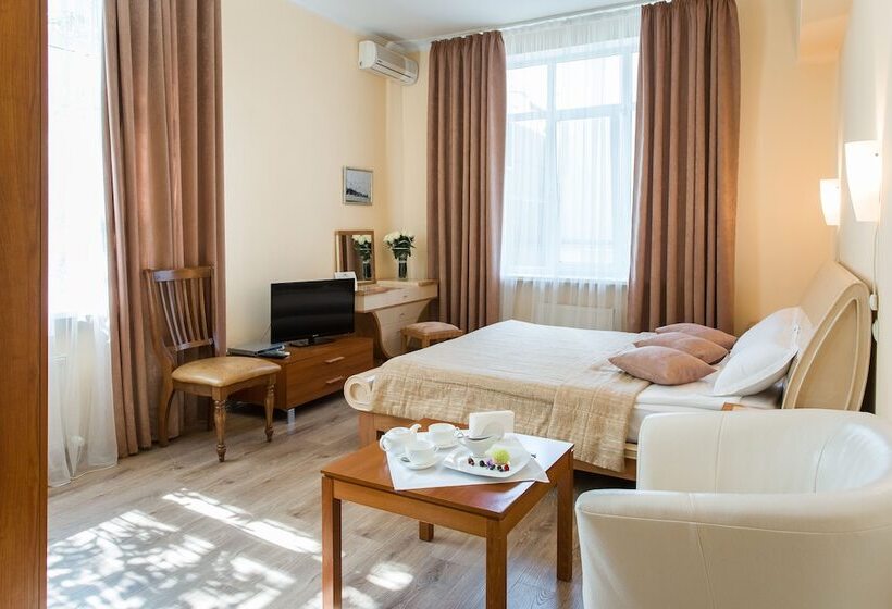 سوییت جونیور, Residence Odesskij Dvorik