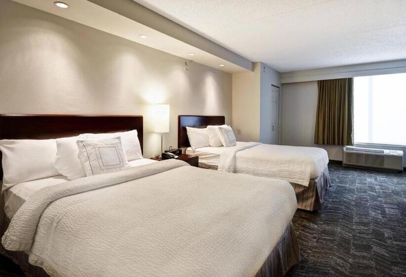 استودیوی استاندارد, Springhill Suites Louisville Airport