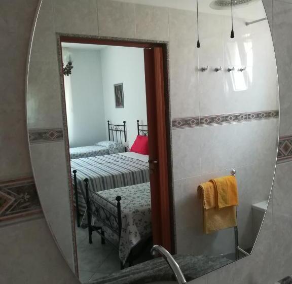 Четырехместный Номер Стандарт, B&b Villa Paradiso