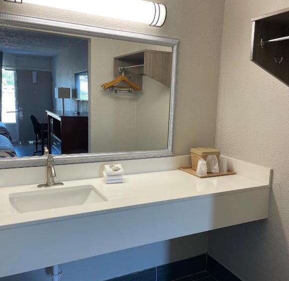 Номер Deluxe, Red Roof Inn Lagrange
