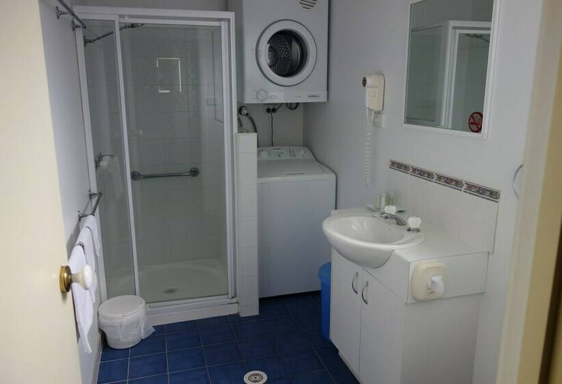 Люкс 2 Спальни, Diamond Beach Holiday Park