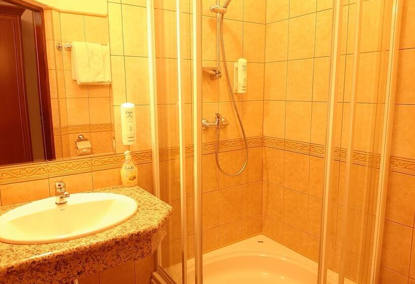 Номер Стандарт, Aparthotel Basztowa