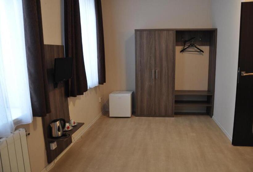 Номер Стандарт, Almond