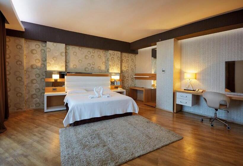 سوییت جونیور, Anemon Grand Adana Otel