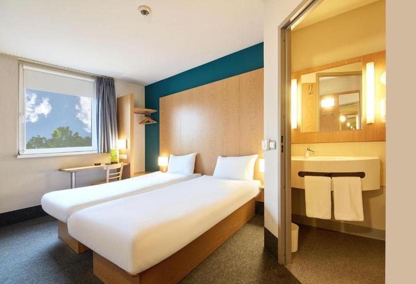 Номер Стандарт, B&b Hotel Toruń