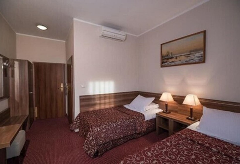 Номер Стандарт Трехместный, Jasek Premium Hotel Wrocław