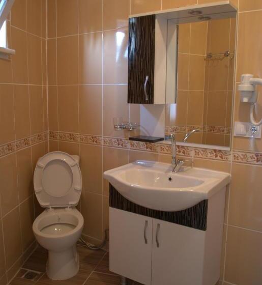 Superior Room, Piya Hostel