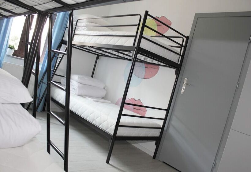 Четырехместный Номер Стандарт, Soda Hostel & Apartments