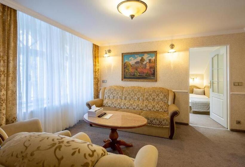 Suíte 2 Dormitórios, Villa Basileia Riverside