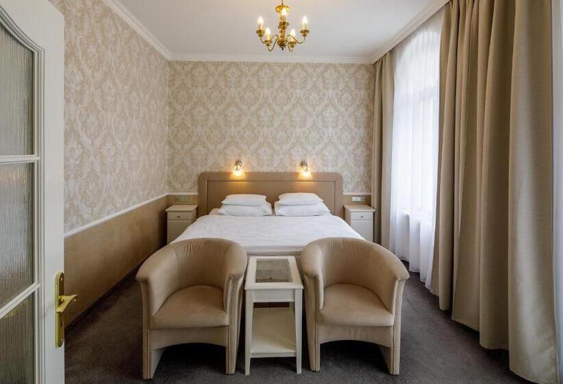 Quarto Superior com Terraço, Villa Basileia Riverside
