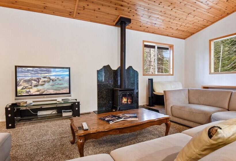 1 Szobás Ház, Truckee Pines Retreat Game Room & Forest Views
