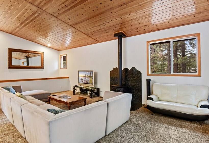 1 Szobás Ház, Truckee Pines Retreat Game Room & Forest Views