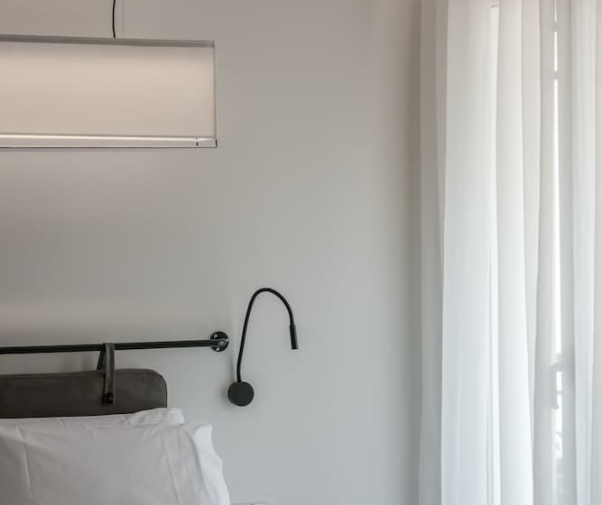 اتاق اکونومی, Bitzaro Boutique