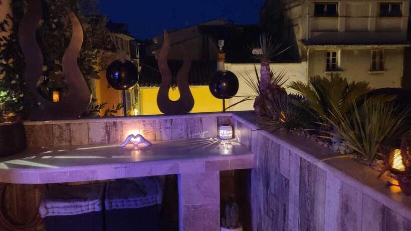 Номер Стандарт, Loveroom La Garçonn Hyeres
