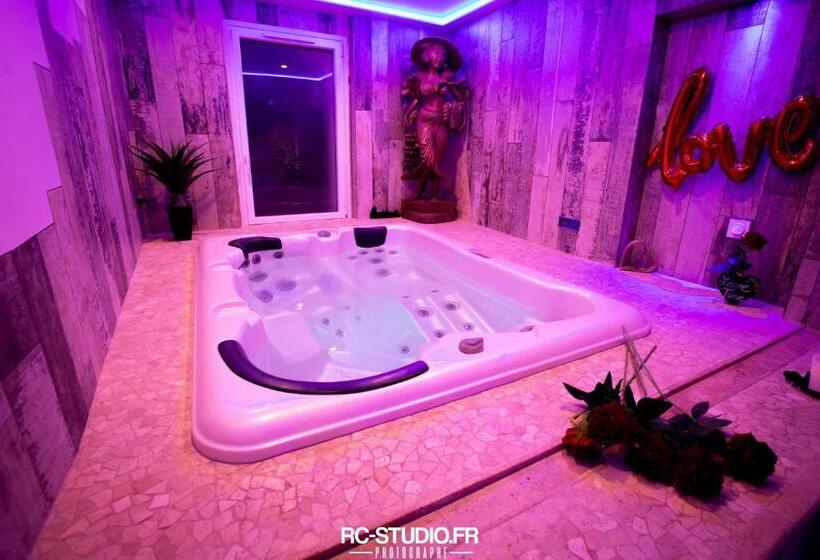 Номер Стандарт, Loveroom La Garçonn Hyeres