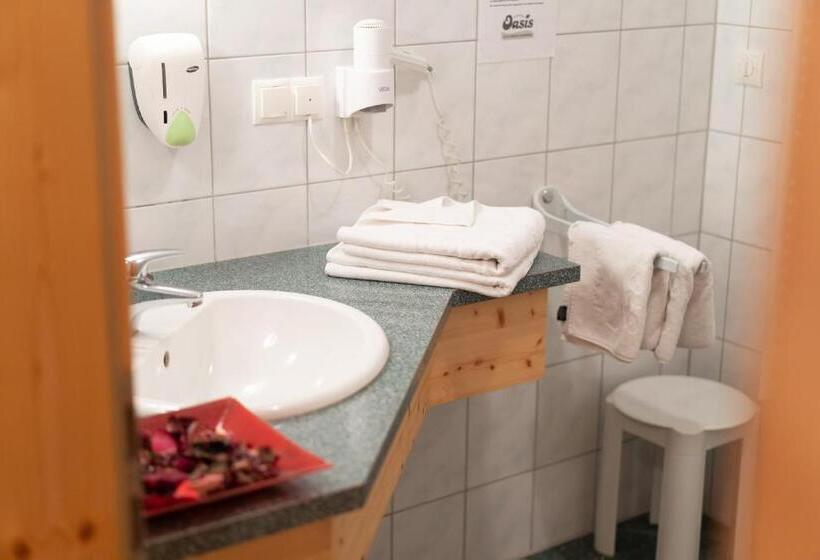 Comfort room with balcony, Garni Oasis Loipersdorf