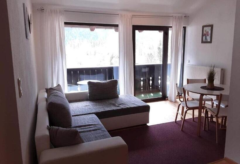 Апартаменты Deluxe 3 Спальни, Apartment House Seerose