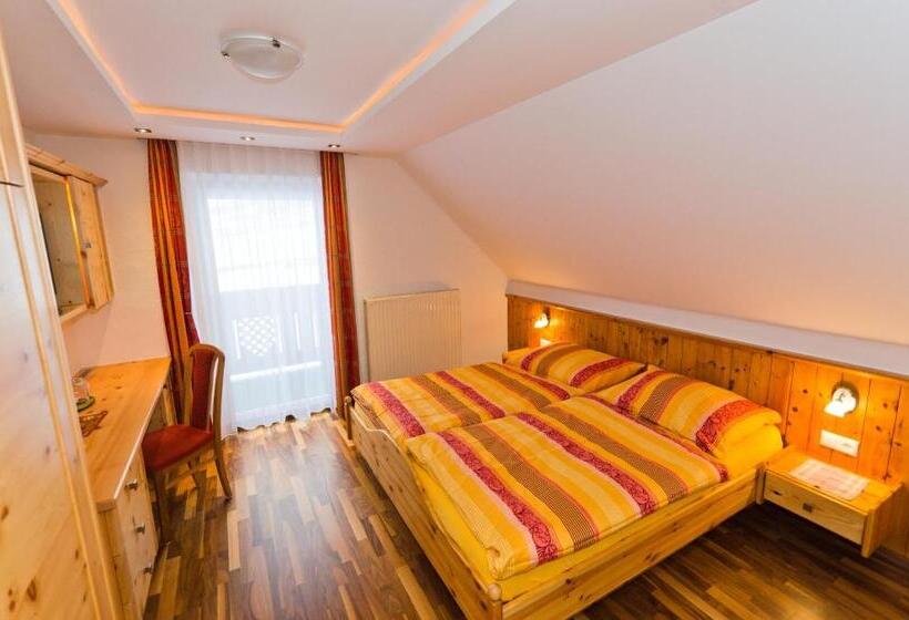 Номер Стандарт, Haus Helga