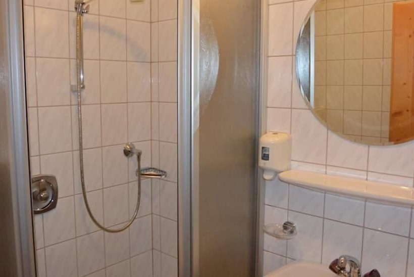 Номер Стандарт, Intermontana Hotel Garni