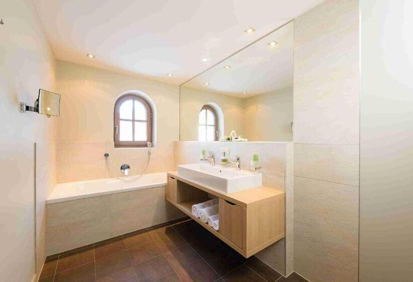 Люкс, Alpeinernature Resort Tirol