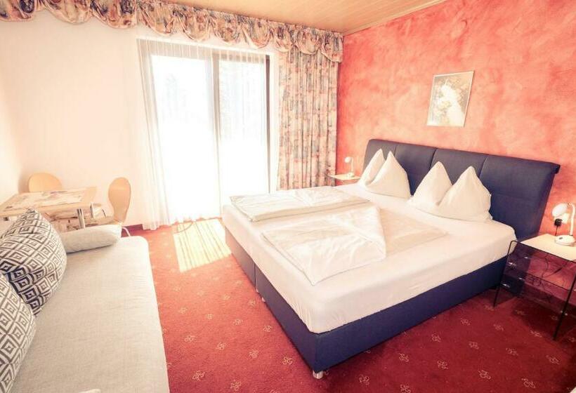 Трехместный Номер Стандарт с Балконом, Pension Waldruh   Tannenheim