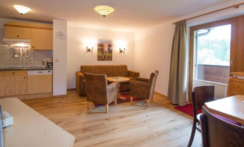 Апартаменты 1 Спальня с Видом, Ferienappartements Landhof