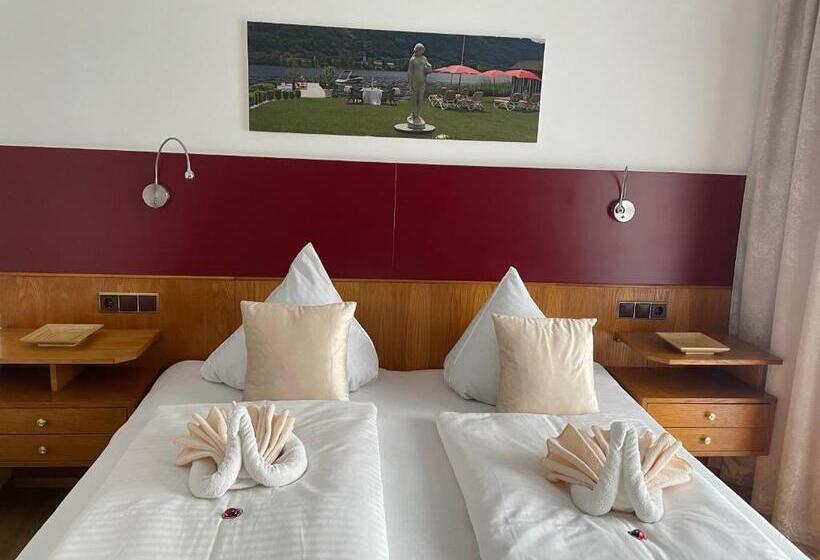 اتاق استاندارد با بالکن, Seehaus Kärnten Inn Mit Direktem Seezugang Und E Ladestation
