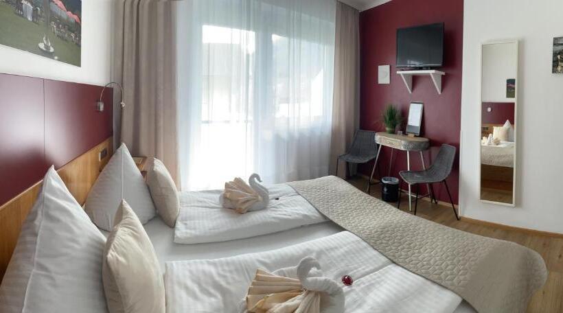 اتاق استاندارد با بالکن, Seehaus Kärnten Inn Mit Direktem Seezugang Und E Ladestation