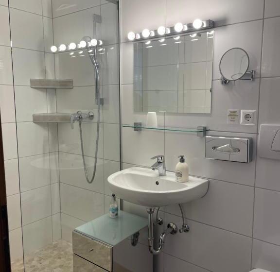 اتاق استاندارد, Seehaus Kärnten Inn Mit Direktem Seezugang Und E Ladestation